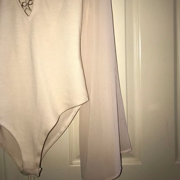 NEW Forever 21 Pink Bell Sleeve Corset Bodysuit - Picture 3 of 4